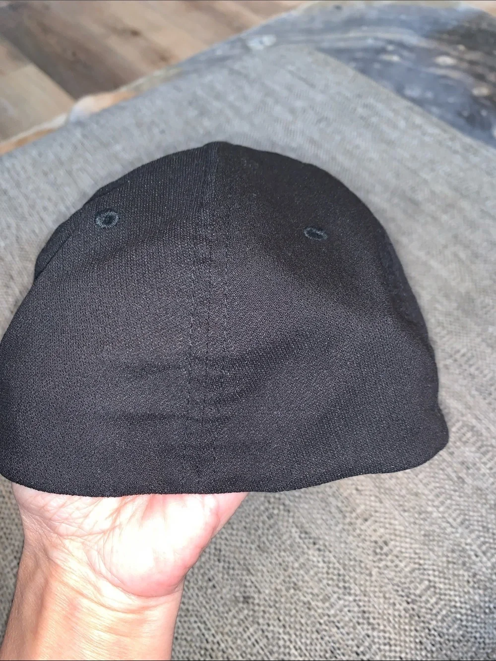 Travis Matthew USA, California design, black hat, cap golf PGA West s-m